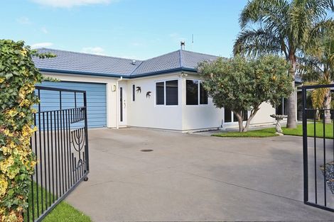 Photo of property in 16 Milford Place, Poraiti, Napier, 4112