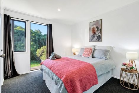 Photo of property in 2/4 Puaha Street, Takapuwahia, Porirua, 5022