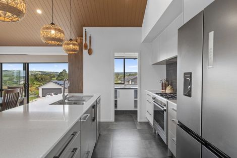 Photo of property in 11 Oyster Place, Omokoroa, 3114