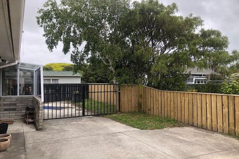 Photo of property in 64 Te Rauparaha Street, Otaki, 5512