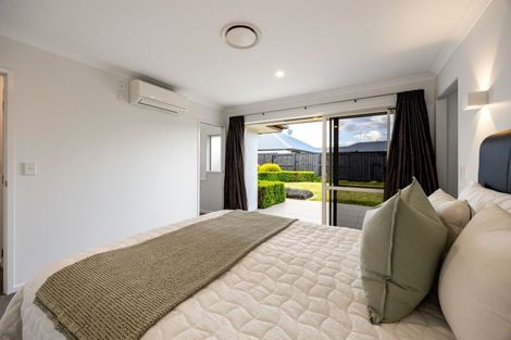 Photo of property in 51 Saint James Drive, Huntington, Hamilton, 3210