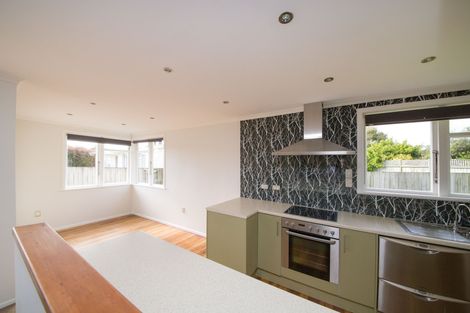 Photo of property in 8 Bradford Place, Awapuni, Palmerston North, 4412