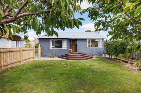 Photo of property in 28 Hulme Street, Roslyn, Palmerston North, 4414