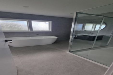 Photo of property in 4 Kerrymaria Place, Hillcrest, Auckland, 0627