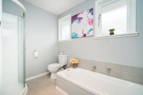 Photo of property in 3/10 Coroglen Avenue, Birkenhead, Auckland, 0626