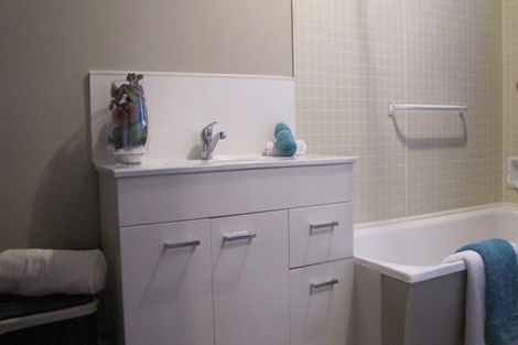 Photo of property in 47 Hills Road, Edgeware, Christchurch, 8013