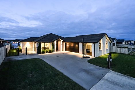 Photo of property in 6 Helen June Avenue, Flagstaff, Hamilton, 3210