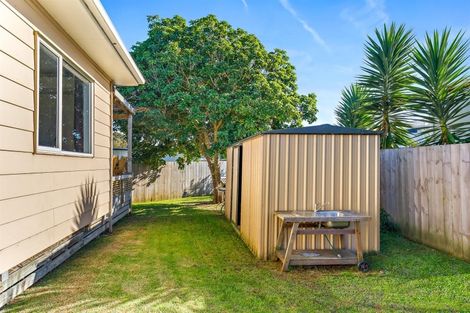 Photo of property in 49a Springs Road, Parakai, 0830