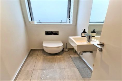 Photo of property in 1/14 Rothesay Bay Road, Rothesay Bay, Auckland, 0630