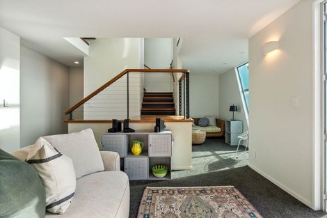 Photo of property in 365 Karaka Bay Road, Karaka Bays, Wellington, 6022