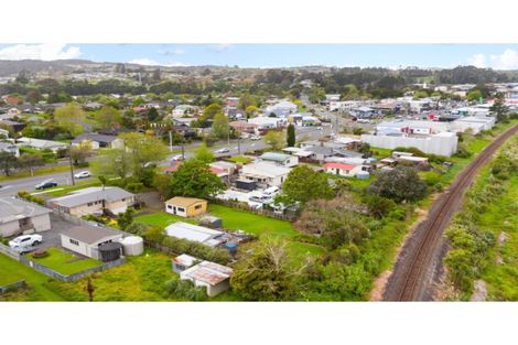 Photo of property in 351 Main Road, Huapai, Kumeu, 0810
