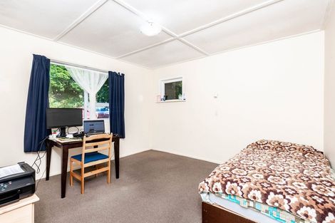 Photo of property in 292 Main Road, Tawa, Wellington, 5028