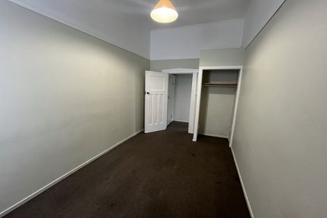 Photo of property in 11 Lawrence Street, Newtown, Wellington, 6021