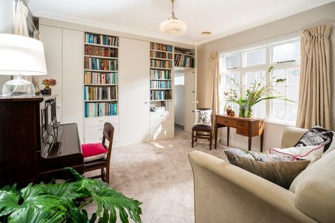 Photo of property in 76 Upland Road, Kelburn, Wellington, 6012