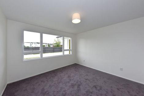 Photo of property in 2/69 Shortland Street, Wainoni, Christchurch, 8061