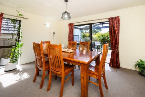 Photo of property in 42a Clifton Terrace, Fitzherbert, Palmerston North, 4410