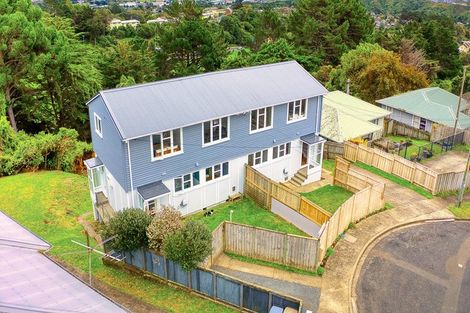Photo of property in 76-78 Sievers Grove, Cannons Creek, Porirua, 5024
