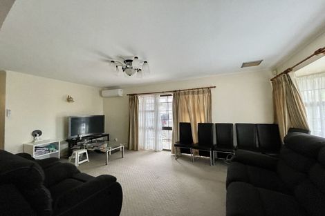 Photo of property in 1/11 Takutai Avenue, Bucklands Beach, Auckland, 2012