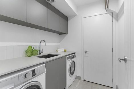 Photo of property in 12a Fortyfoot Lane, Sunnyhills, Auckland, 2010