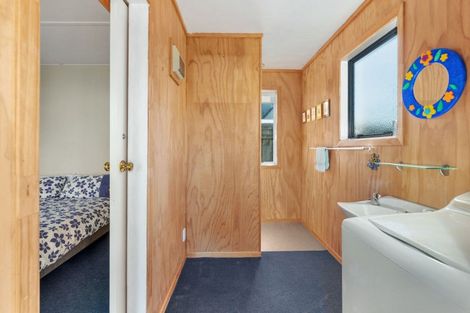 Photo of property in 22 Pinedale Crescent, Riversdale Beach, Masterton, 5872