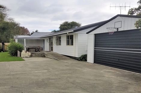 Photo of property in 5 South Road, Waipu, 0510