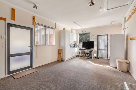 Photo of property in 9a Robinson Avenue, Holdens Bay, Rotorua, 3010