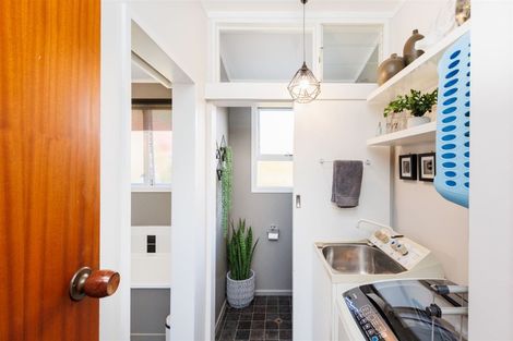 Photo of property in 7 Dampier Avenue, Awapuni, Palmerston North, 4412