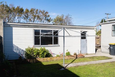 Photo of property in 40 Kirkcaldy Street, South Dunedin, Dunedin, 9012