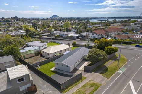Photo of property in 2 Bellevue Road, Brookfield, Tauranga, 3110