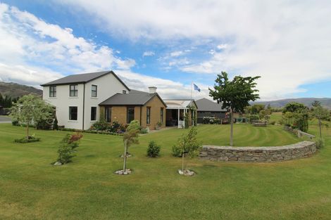 Photo of property in 1 Ash Lane, Cromwell, 9310