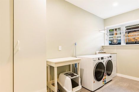 Photo of property in 7 Waterfront Road, Mangere Bridge, Auckland, 2022