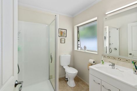 Photo of property in 4 Campbell Grove, Levin, 5510