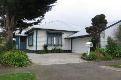Photo of property in 17 Rosalie Terrace, Kelvin Grove, Palmerston North, 4414