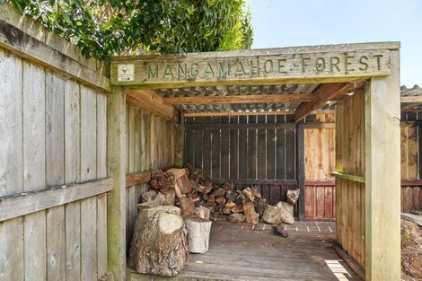 Photo of property in 141 Seaview Road, Westown, New Plymouth, 4310