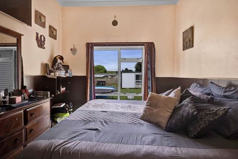 Photo of property in 11 Preston Street, Eltham, 4322