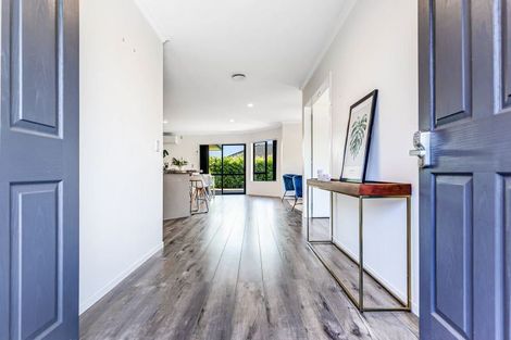 Photo of property in 22 Whitford Place, Rototuna North, Hamilton, 3210