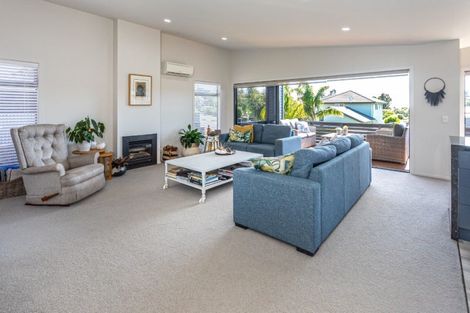 Photo of property in 103 Estuary View, Whangamata, 3620