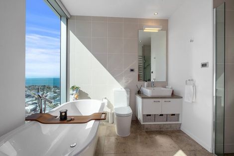 Photo of property in Sentinel Apartments, 2703/3 Northcroft Street, Takapuna, Auckland, 0622