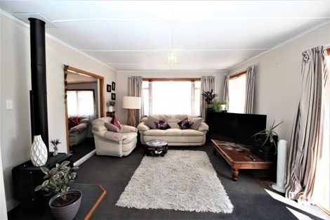 Photo of property in 17 Burgoyne Street, Woodville, 4920