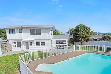 Photo of property in 3 Dennis Grove, Paraparaumu Beach, Paraparaumu, 5032