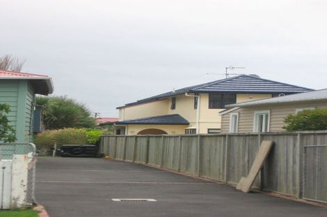 Photo of property in 17a Mason Street, Moera, Lower Hutt, 5010