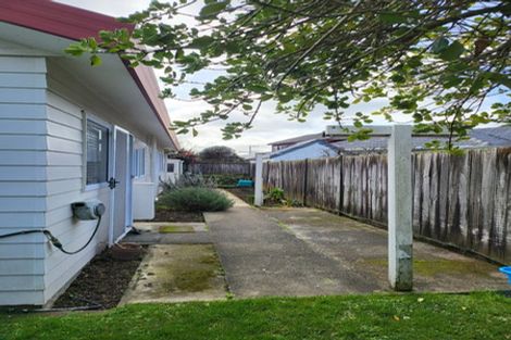 Photo of property in 8/169 Whites Line East, Waiwhetu, Lower Hutt, 5010