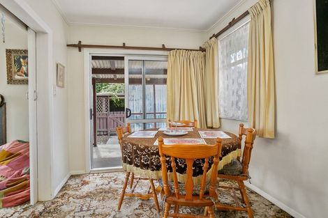 Photo of property in 234 Shakespeare Street, Leamington, Cambridge, 3432