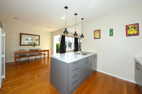 Photo of property in 1/68 Searells Road, Strowan, Christchurch, 8052