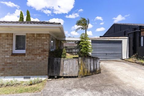 Photo of property in 1/15 Rotoiti Avenue, Pakuranga Heights, Auckland, 2010