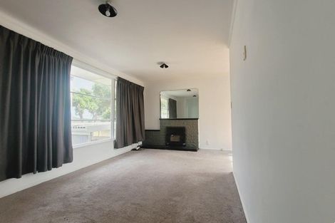 Photo of property in 25 Sievers Grove, Cannons Creek, Porirua, 5024