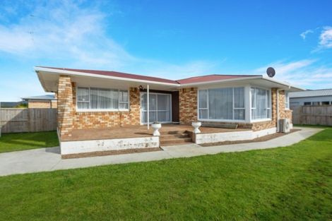 Photo of property in 8 Cotton Street, St Andrews, Hamilton, 3200