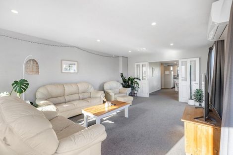 Photo of property in 1/422 Barbadoes Street, Edgeware, Christchurch, 8013