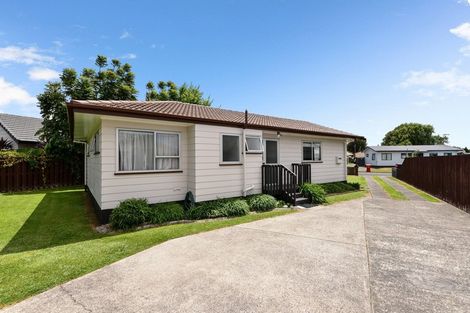 Photo of property in 15 Kentucky Crescent, Nawton, Hamilton, 3200