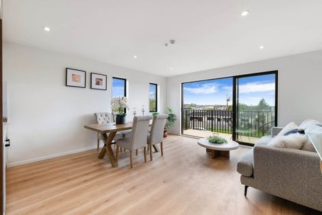 Photo of property in 6/8 Baird Street, Howick, Auckland, 2014